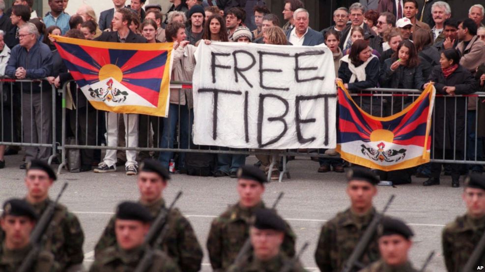 瑞士限制藏人抗议习近平来访