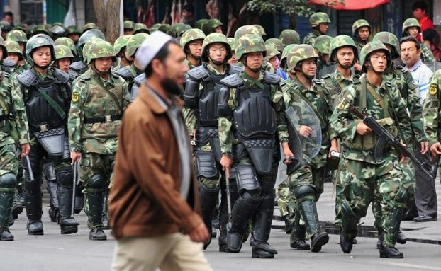 新疆当局批维族教师“被渗透” 11名网民涉“暴恐”被拘