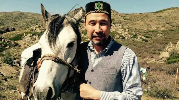 RFA独家：新疆哈萨克族阿訇奥坎被判囚10年 阿訇阿克马提被“自杀”