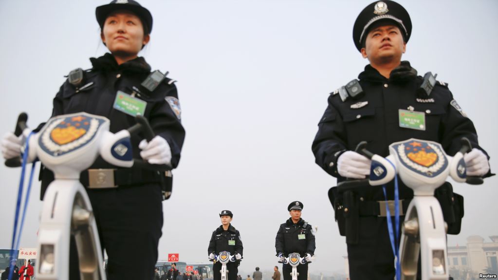 智能眼镜助中国警方维稳 人权组织忧监控技术扩散